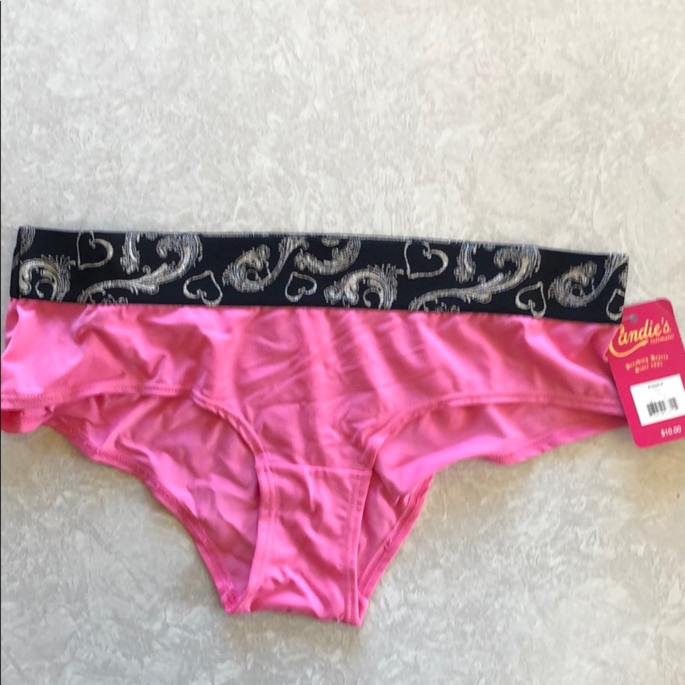 Candie’s pink and black panty. (NWT)